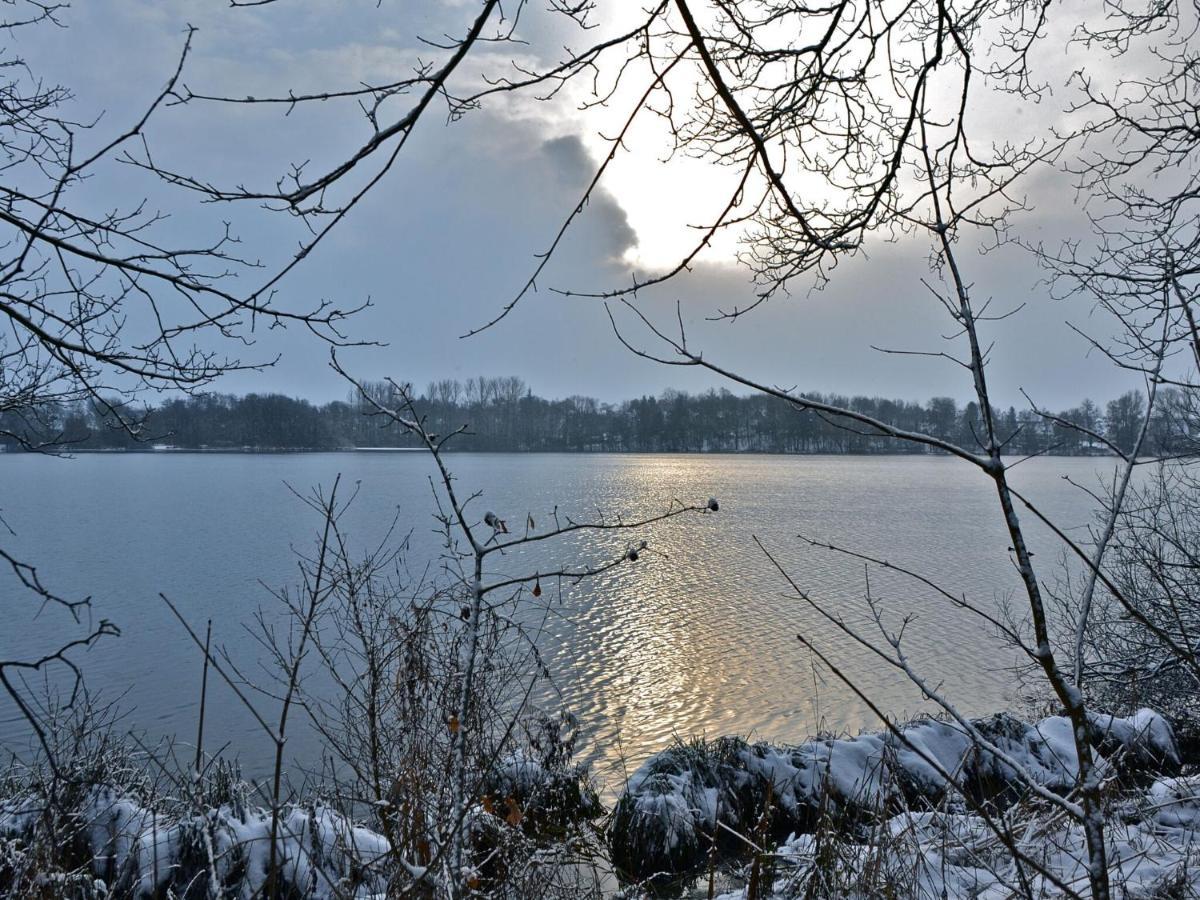 Flat In Eutin On The Kleiner Eutiner See Lake מראה חיצוני תמונה